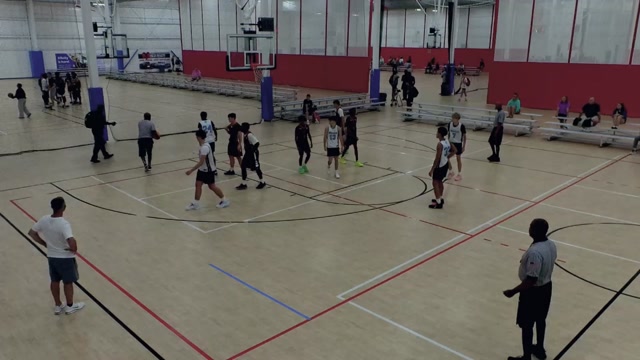 Team Arkansas vs Lakers