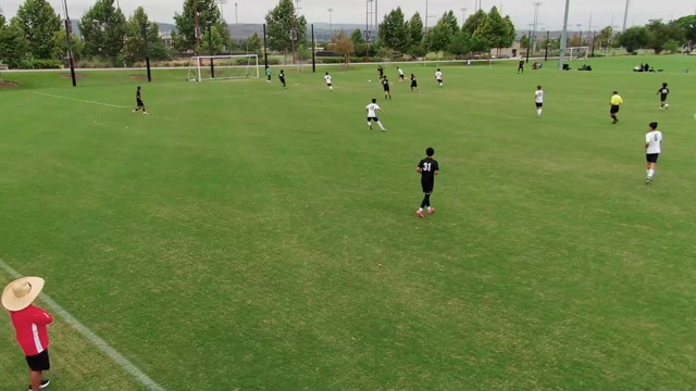 AYSO SoCal United Burbank B2009 vs Strikers FC 2009 EA 