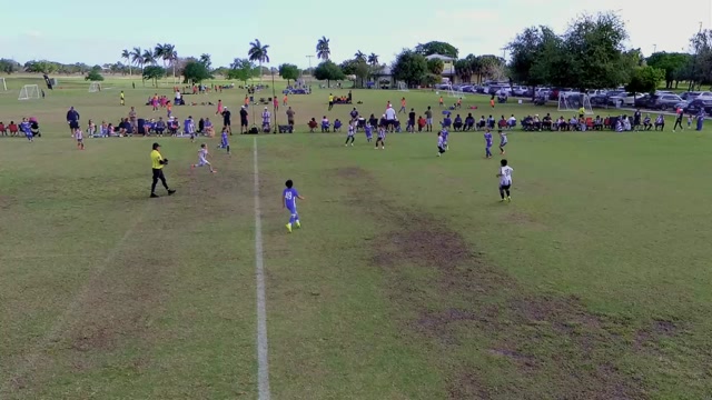 key Biscyne vs Juventus, Vidal