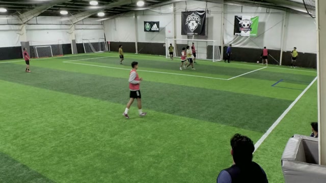 Arena 41 Pickup vs Yellow