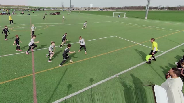 CE Grasshoppers 2015 vs LFC B15 Black