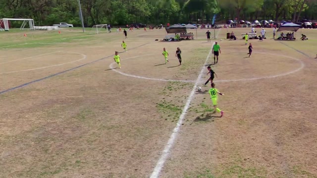 Revolution Premier 2018G Black  vs DKSC 18G