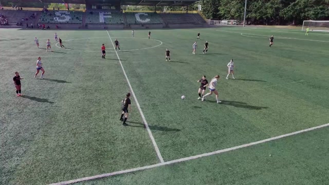 FMESC G11 Blue vs Crossfire Select GU16